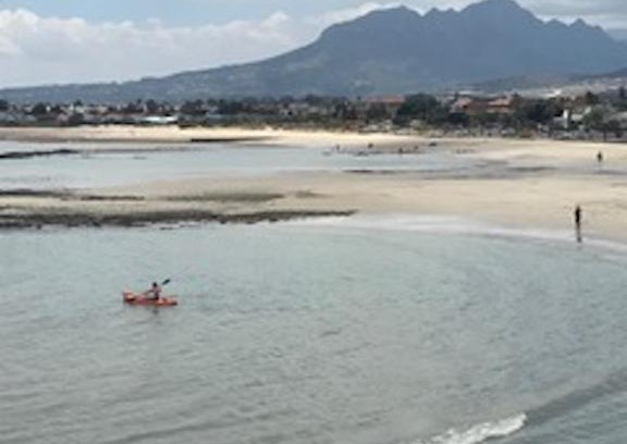 Gordons Bay Central Villa | HOUSE CAPRICE