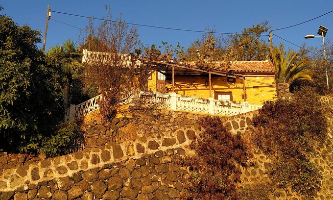 Tijarafe Cottage | House dating from 1760, Built in archilla stone and Tea wood