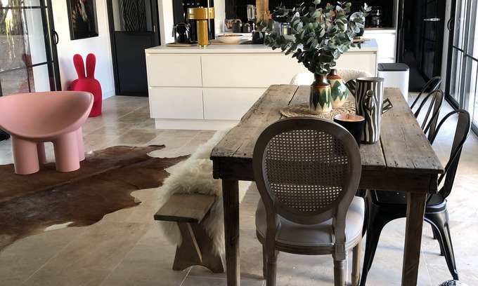 Saint-Just-Luzac House | House enclosed by walls not overlooked in a quiet area near the island of Oléron