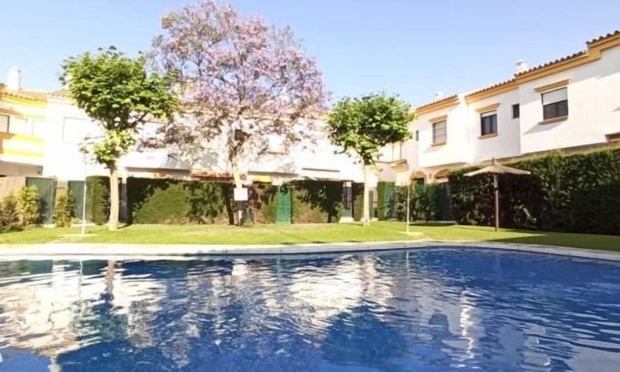 El Puerto de Santa Maria Cottage | House for 8 in Las redes, close to the beach