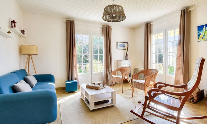 Barbatre Ski Chalet | House for 7 people 900m from the beach
