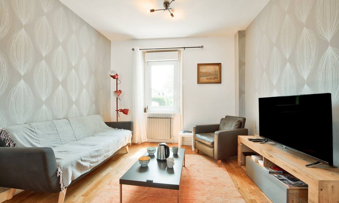 Plouguerneau Ski Chalet | House for 8 in the center of Plouguerneau