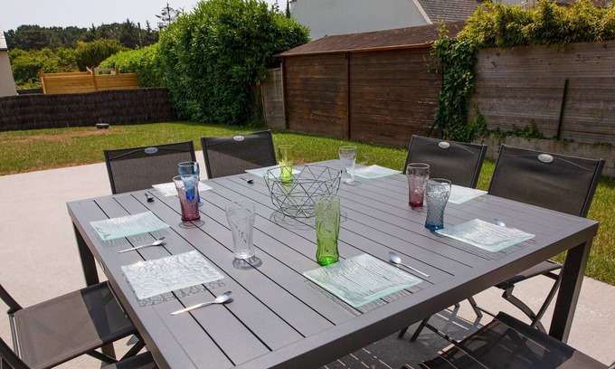 Plobannalec-Lesconil Ski Chalet | House for 8 with garden 1km from the beach