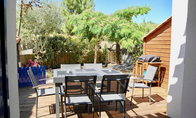 Saint-Hilaire-de-Riez Ski Chalet | House for 5, close to the beach, shared pool