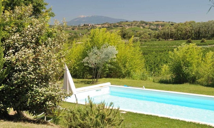 Vaison-la-Romaine Villa | House with its own swimming pool between vaison and nyons .Aillan Hervé