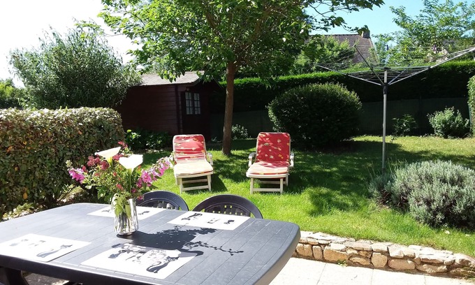 Erdeven House | HOUSE GARDEN CLOS Rated 2 stars Near BEACH WIFI exp SOUTH