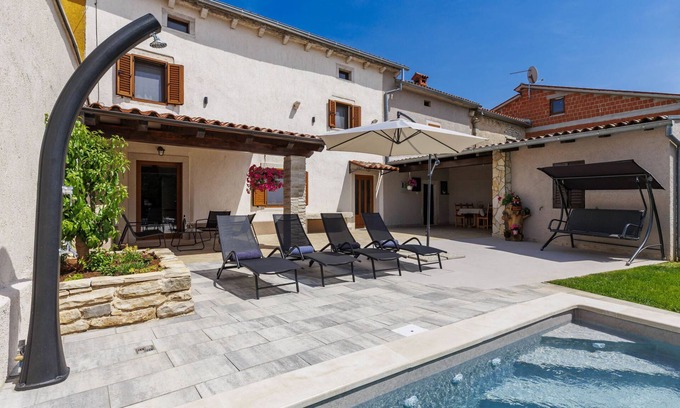 Sajini House | House Gino by Interhome