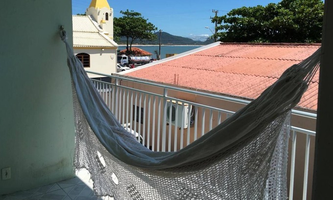 Armacao Apartment | House in Armação beach 30m from the beach with a beautiful view.