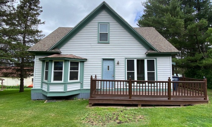 Bessemer House | House in Bessemer - 3 BR/1.5 Bathrooms