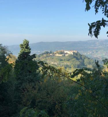 Todi House | House in Central Todi with Sensational Views of Surrounding Countryside