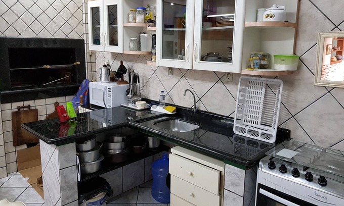 Andorinha House | House in Itapema (Meia-Praia) for up to 18 people with air conditioning and Wi-Fi