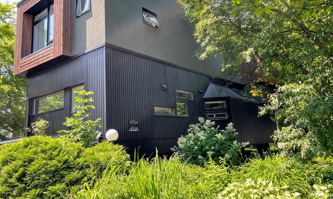 Cap-Rouge House | House in the beautiful neighborhood of Cap Rouge, in Quebec City.