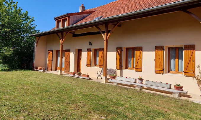 Asnans-Beauvoisin House | House in the heart of the Jura countryside
