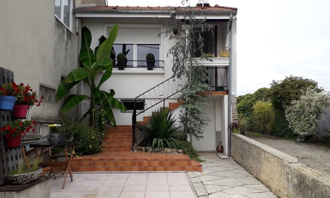 Mardeuil House | House in the middle of the vineyards