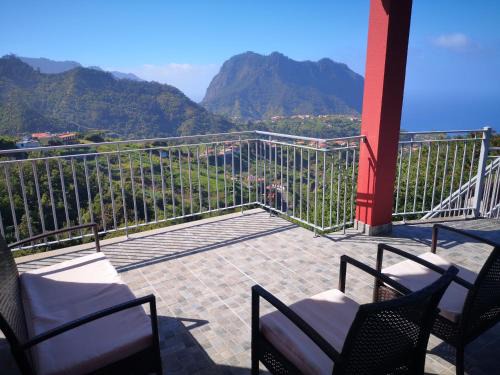 Porto da Cruz House | House in the montain Casa do Cabeço