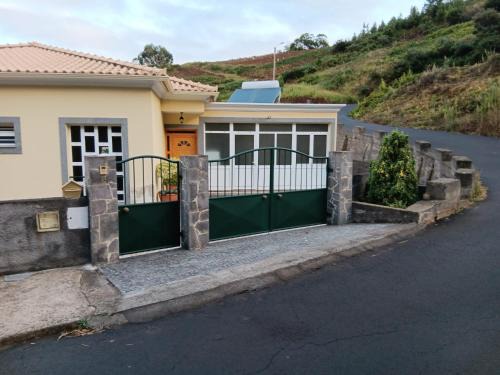 Porto da Cruz House | House Luís Ornelas
