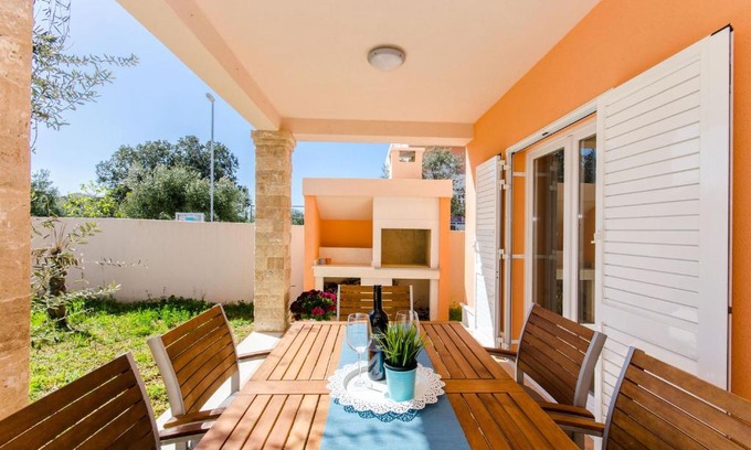 Sevid House | House Nikolina