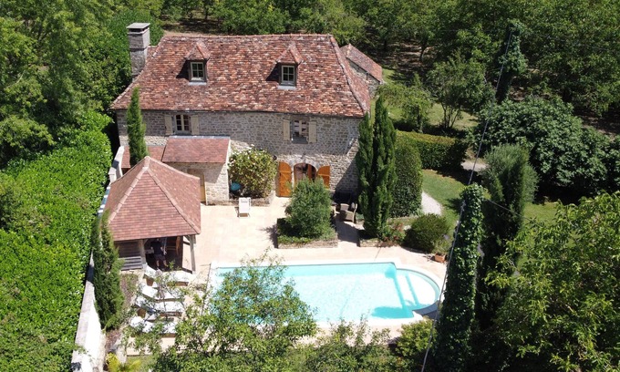 Betaille House | House of charm and character - Heated pool