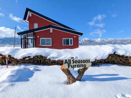 Furano Ski Chalet | House Of Joy Furano 15 mins to ski resort