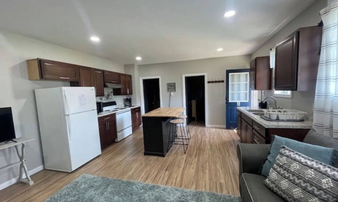 Morann Apartment | House of Roots Apt A