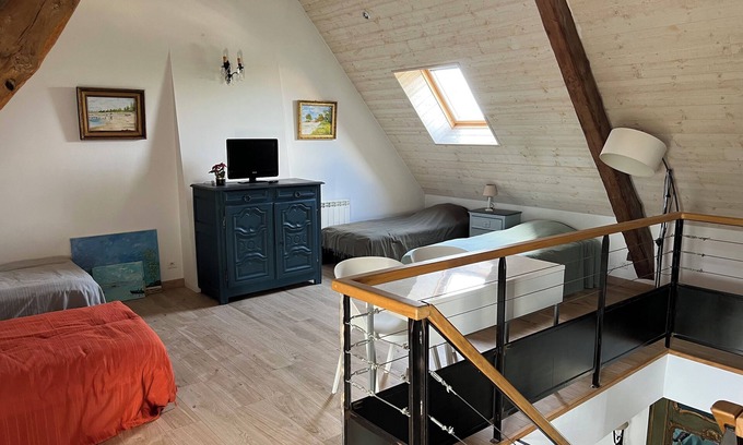 Ille-et-Vilaine House | House on the Cancale/Mont-Saint-Michel coastline, ideal for families.