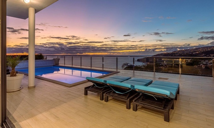 Ribeira Brava House | House on the island of flowers between sky and sea. EXCEPTIONAL views
