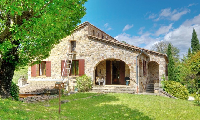 Les Vans House | House on the river, beach and fishing on the Chassezac