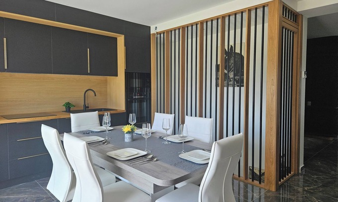 Paray-Vieille-Poste Villa | House Paray-Orly