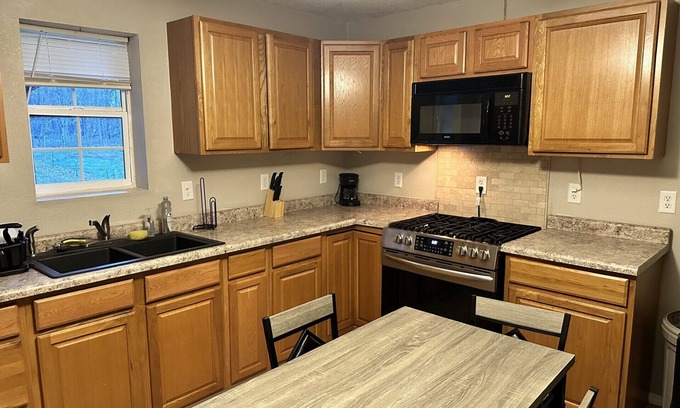 Scheller House | House rental near Rend Lake Jefferson county.