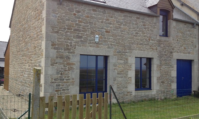 Cherrueix House | House sea frond with views across the Mont Saint Michel bay