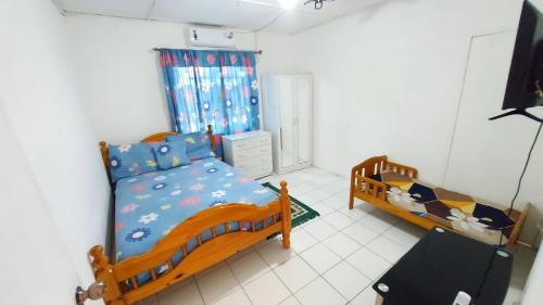 Port Morant House | House - Sleeps 4 - Patio - Parking