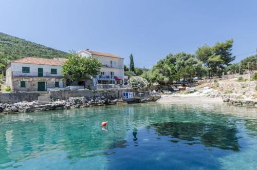 Pokrivenik House | House The Bay
