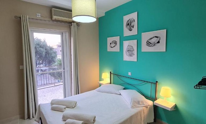 Mavrovouni Apartment | House to Mavrovouni square