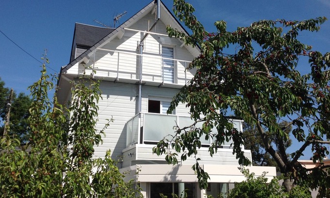 Granville House | House very clear and zen