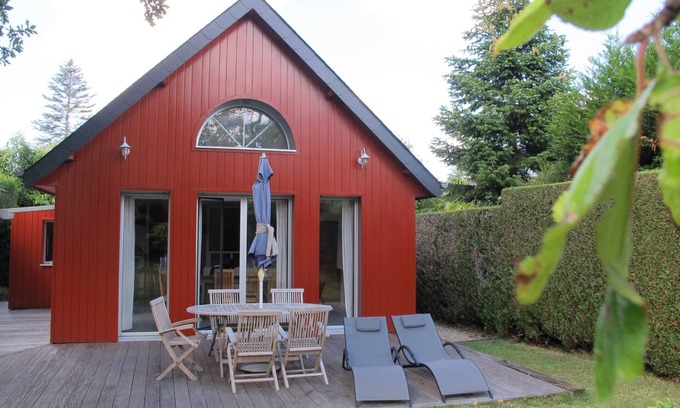 La Richardais House | House with enclosed garden near beaches,