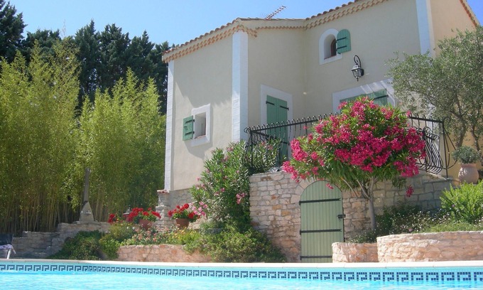 Carnoux-en-Provence House | House with swimming pool creeks of Cassis