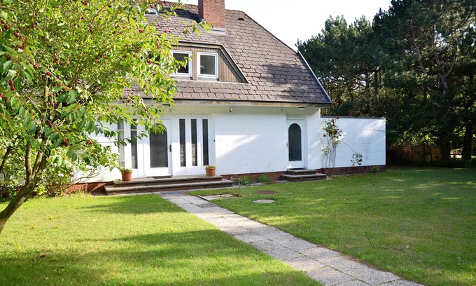 Nebel House | House with piano on a large plot - pure freedom