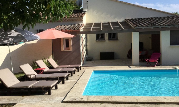 Mouries Ski Chalet | House with pool, Mouries Alpilles Provence 6 persons