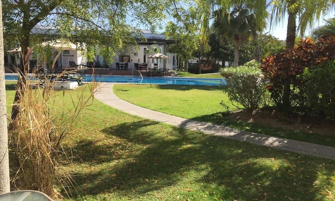 Valle Dorado House | House with Pool near the Beach CTE69
