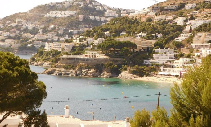 Almadraba-Canyelles Ski Chalet | House with sea and mountain view in Almadrava beach AV-36