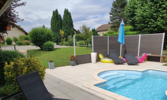 Alby-sur-Cheran House | House with swimming pool ... capacity 7 people