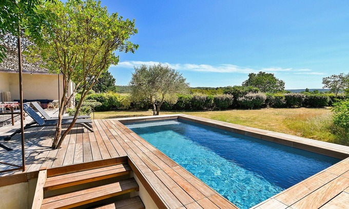 Blauzac House | house with swimming pool
