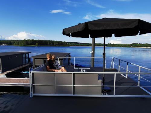 Middelaar Boat Rental | Houseboat at Mookerplas , cleaning included