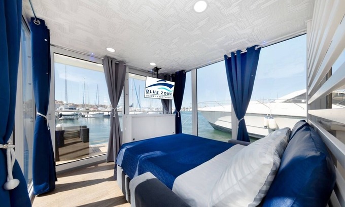 Alghero Boat Rental | Houseboat Blue Zone 60 sqm 3 minutes from beach and downtown