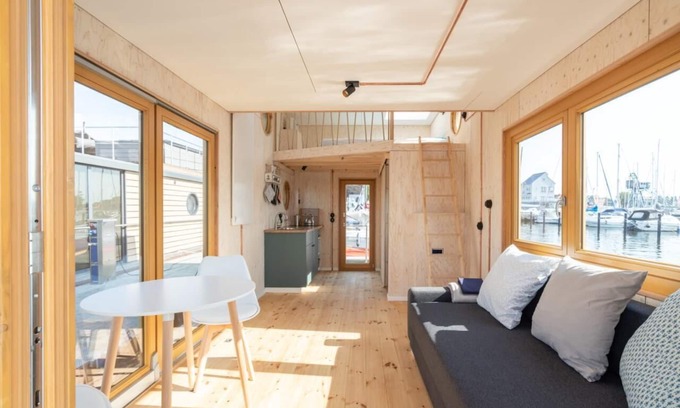 Schleswig Boat Rental | Houseboat Helena