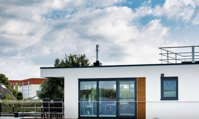 Ribnitz Boat Rental | Houseboat in Ribnitz Damgarten
