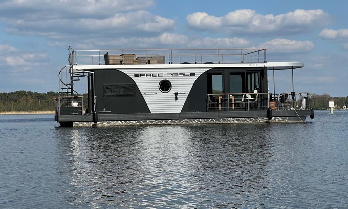 Koenigs Wusterhausen Boat Rental | Houseboat on the Dahme, Wildau