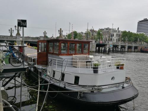 Canal Ring Apartment | houseboat Rose