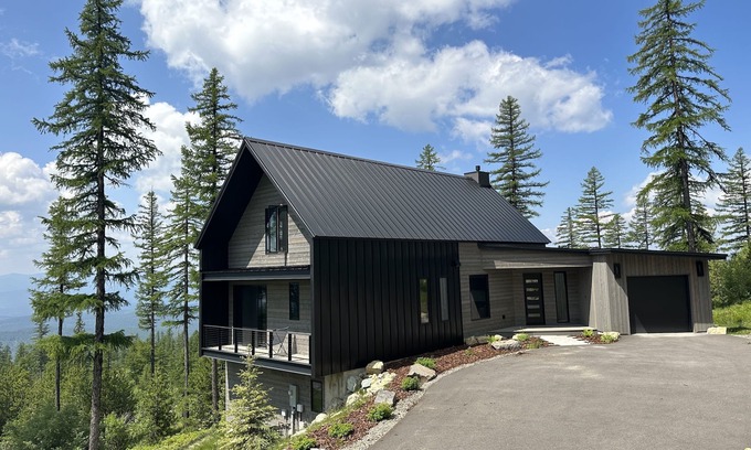 Whitefish House | @HouseonGlacier - Modern Ski-in, Ski-Out Chalet with Private Hot Tub & View