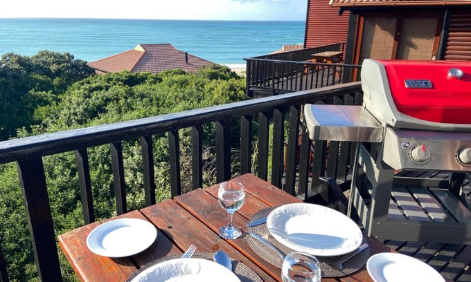 Aston Bay Ski Chalet | Houtboschbaai 9 Pelikaan